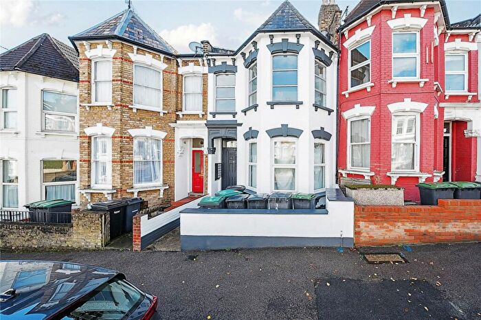 1 Bedroom Flat To Rent In Duckett Road, London, N4