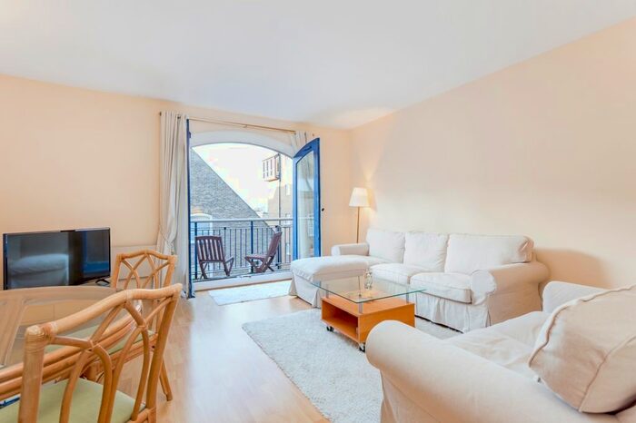 1 Bedroom Flat To Rent In Pierhead Wharf, Wapping High Street, London, E1W