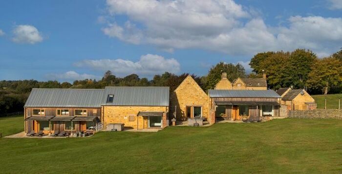 4 Bedroom Barn Conversion To Rent In Irondown Hill, Deddington Road, Great Tew, Chipping Norton, OX7