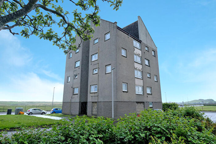 2 Bedroom Flat For Sale In , Golf Road, The Beach, Aberdeen, AB24
