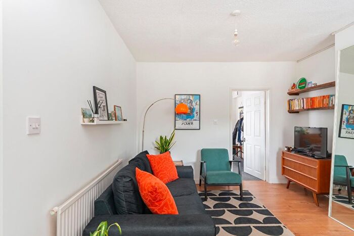 1 Bedroom Flat For Sale In Avonleigh Road, Bedminster, BS3