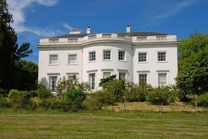 2 Bedroom Apartment For Sale In Kenn, Exeter, EX6