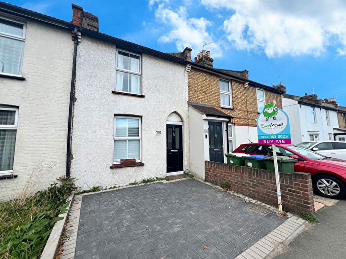 2 Bedroom Terraced House For Sale In Bourne Road, Bexley, Kent, DA5