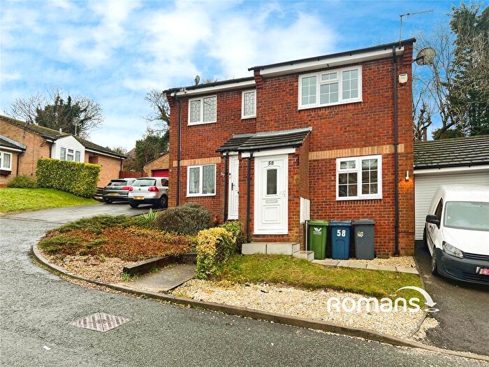 2 Bedroom Property To Rent In Nicholas Gardens, High Wycombe, Buckinghamshire, HP13
