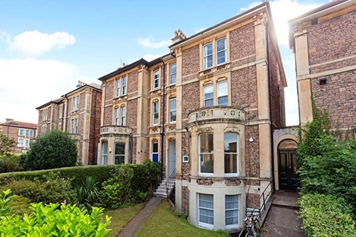 3 Bedroom Flat To Rent In Beaufort Road, Clifton, BS8