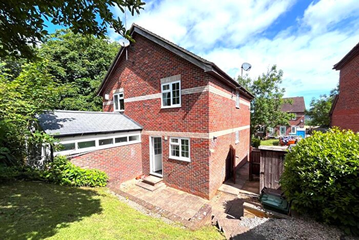 2 Bedroom Semi-Detached House To Rent In Gayler Close, Bletchingley, Surrey, RH1