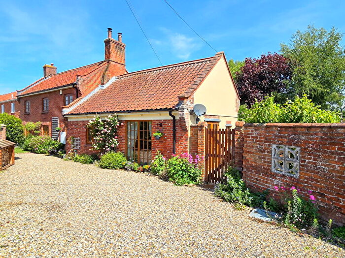 2 Bedroom Cottage For Sale In Hunts Corner, Banham, NR16
