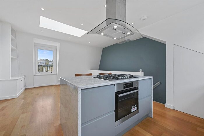 2 Bedroom Flat For Sale In Rockley Road, London, W14