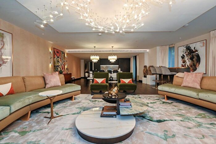 3 Bedroom Flat To Rent In The Mansion, Marylebone, London, W1U