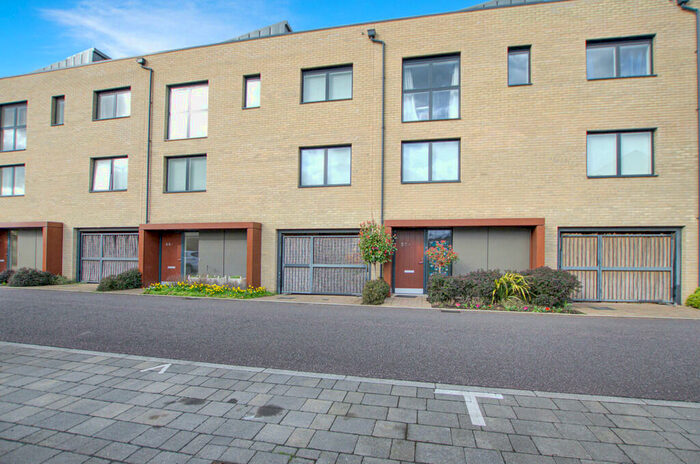 4 Bedroom Terraced House To Rent In Glebe Farm Drive, Trumpington, CB2