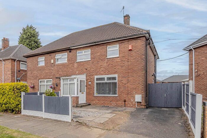 3 Bedroom Semi-Detached House For Sale In Waterside Drive, Longton, ST3