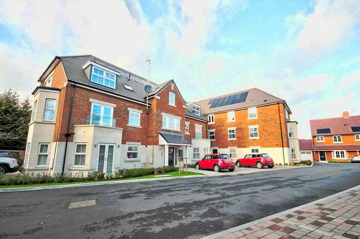 2 Bedroom Apartment To Rent In Goodearl Place, Princes Risborough, HP27