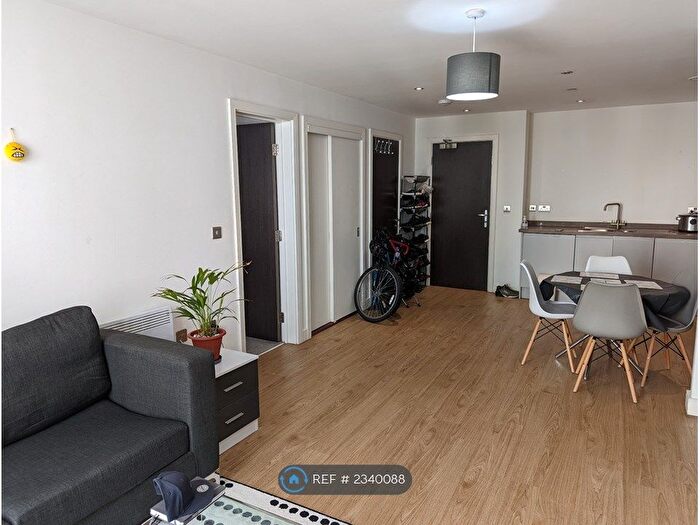 2 Bedroom Flat To Rent In Dyche Street, Manchester, M4