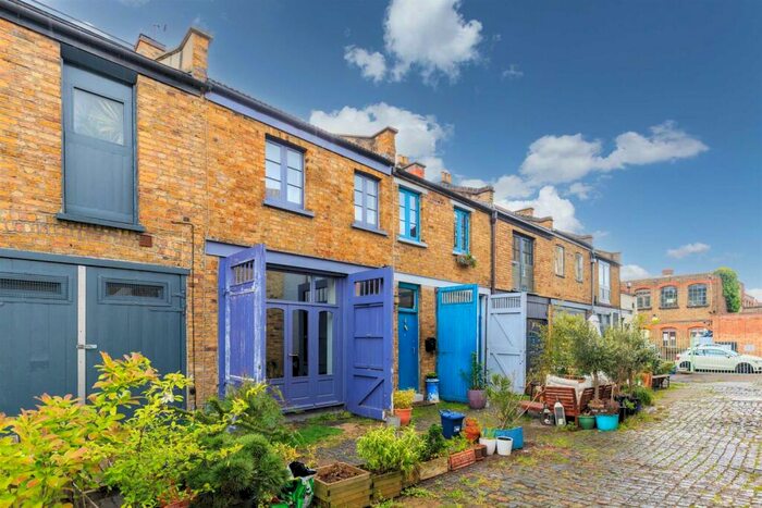 2 Bedroom House To Rent In Foulden Terrace, London, N16