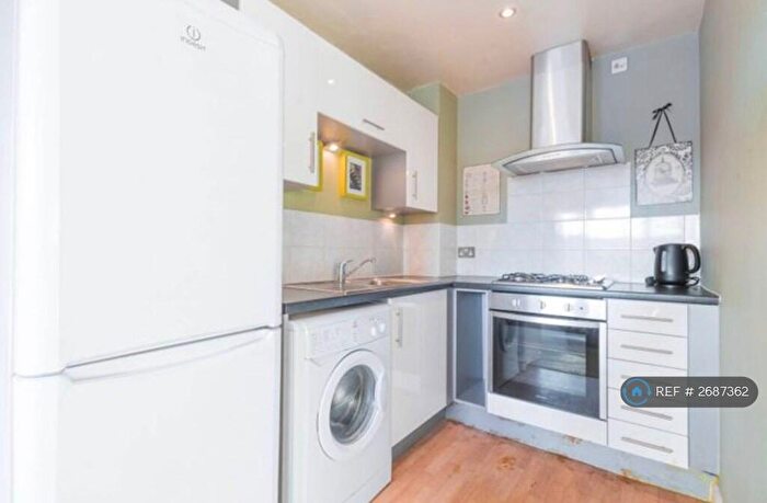 1 Bedroom Flat To Rent In Sark House, London, SE13