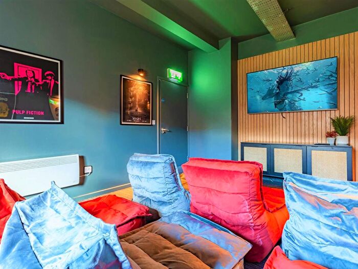 1 Bedroom Flat To Rent In Lineker Road, Leicester, LE2