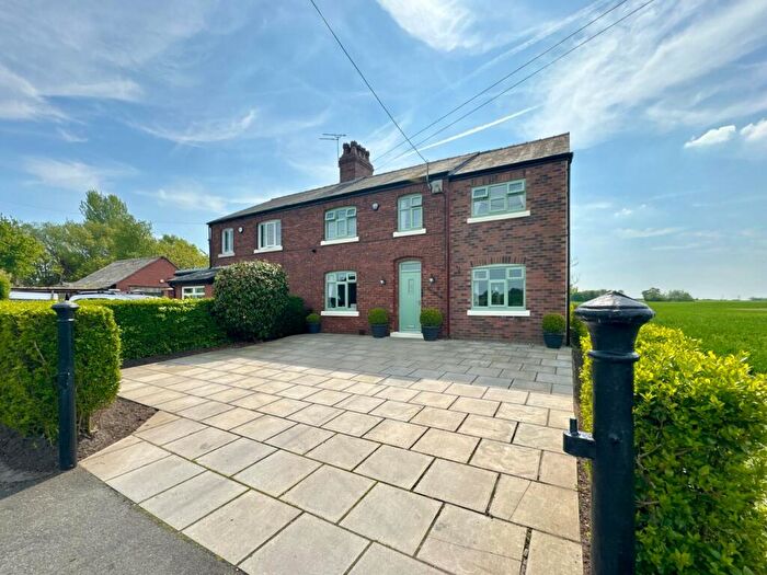 4 Bedroom Semi-Detached House For Sale In Rosemary Lane, Downholland, Ormskirk, L39