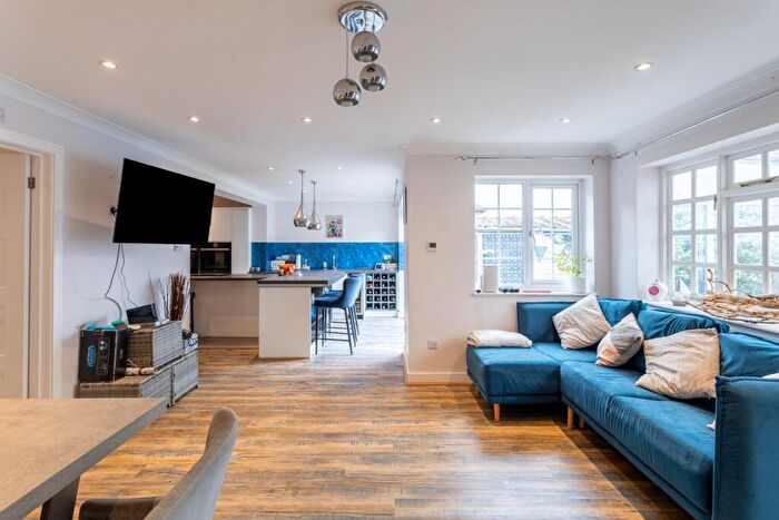 4 Bedroom Detached House For Sale In Glaziers Lane, Normandy, Guildford, GU3