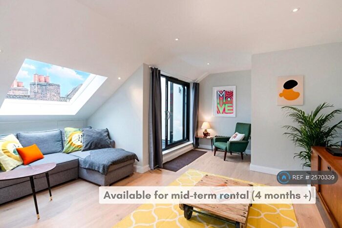 2 Bedroom Penthouse To Rent In Hanbury Street, London, E1