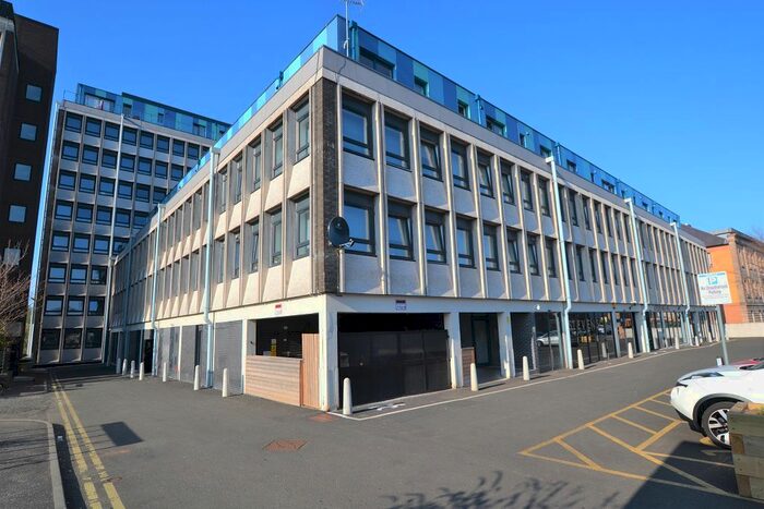 2 Bedroom Flat To Rent In Elfin Square, Edinburgh, EH11