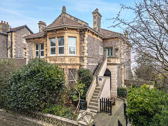 4 Bedroom Flat For Sale In Atlantic Road South, Hillside - Rare Gem, BS23