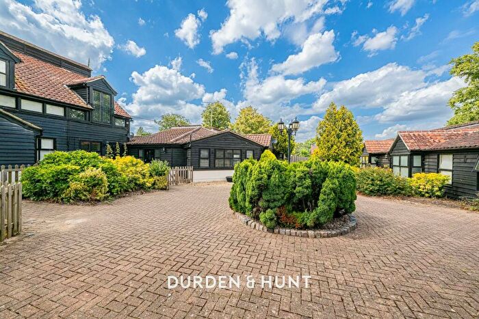 2 Bedroom Semi-Detached Bungalow To Rent In Little Dytchleys Mews, Pilgrims Hatch, CM14