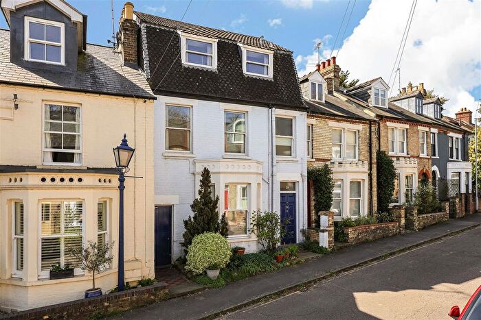 5 Bedroom Terraced House For Sale In Alpha Road, Cambridge, CB4