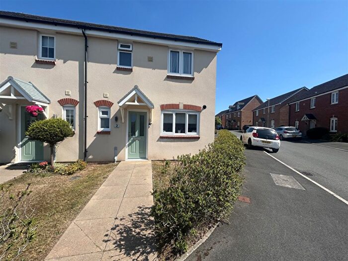 3 Bedroom Property For Sale In Heol Waungron, Ffos Las, Carway, SA17