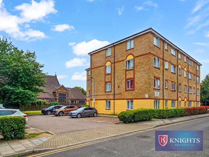 2 Bedroom Flat To Rent In Culpepper Close, London, N18