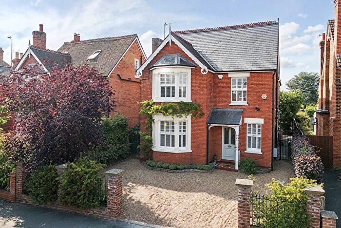 5 Bedroom Detached House For Sale In St. Albans Avenue, Weybridge, KT13