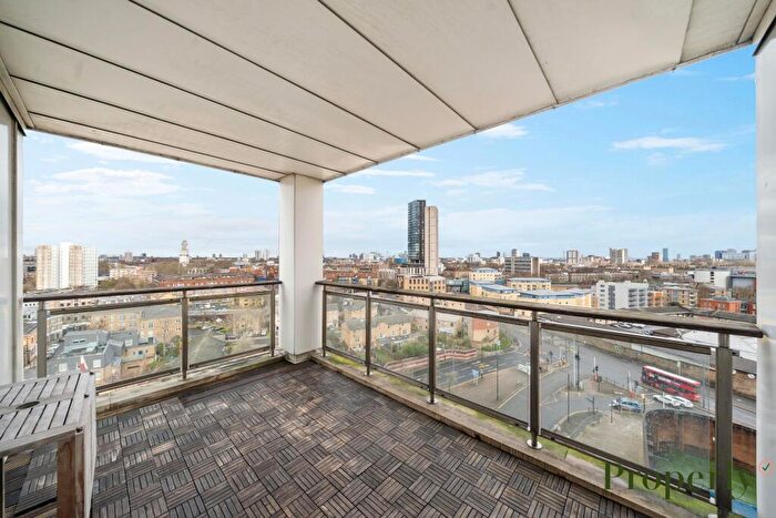 2 Bedroom Apartment To Rent In Belgrave Court, Westferry Circus, London, E14