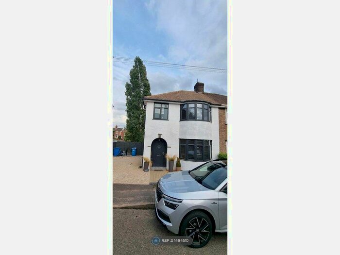 3 Bedroom Semi-Detached House To Rent In Ragsdale Street, Rothwell, Kettering, NN14