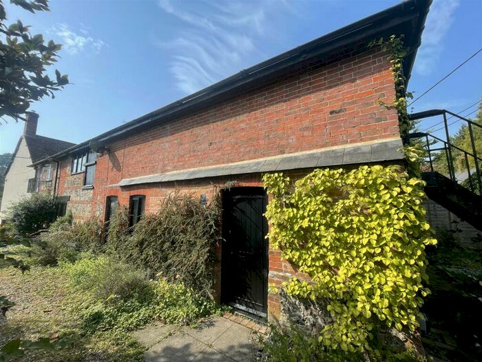3 Bedroom Semi-Detached House For Sale In High Lane, Broad Chalke, Salisbury, SP5