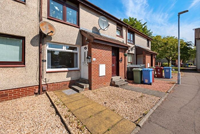 2 Bedroom Flat To Rent In Lochpark Place, Denny, Falkirk, FK6