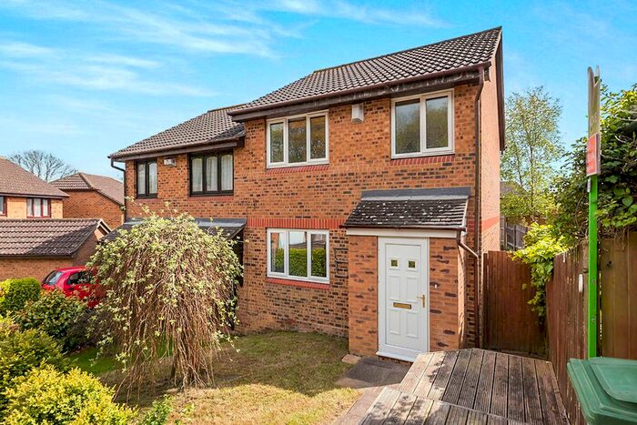 3 Bedroom Semi-Detached House To Rent In Harvest Way, St. Leonards-On-Sea, East Sussex, TN37