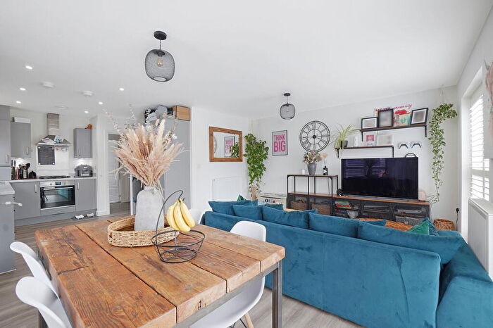 2 Bedroom Apartment For Sale In Viking Road, Peters Village, Wouldham, ME1