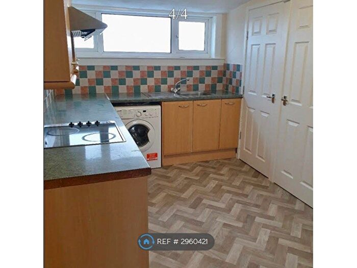 2 Bedroom Semi-Detached House To Rent In Whitelaw Drive, Bathgate, EH48