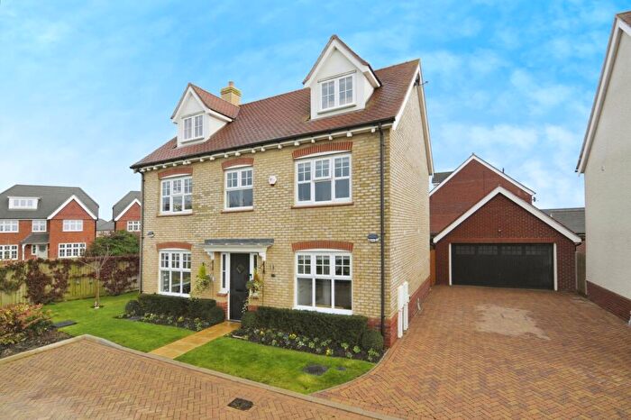 5 Bedroom Detached House For Sale In Seaborn Drive, Witham, Essex, CM8