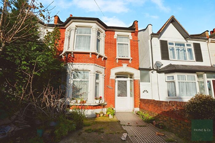 4 Bedroom End Terrace House For Sale In Kingston Road, Ilford, IG1
