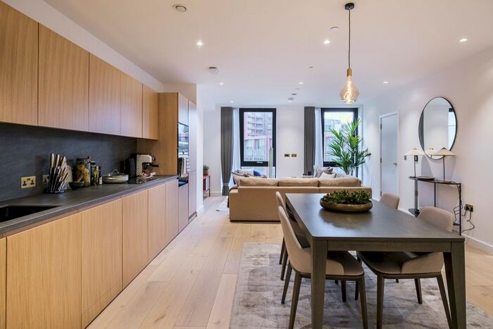 3 Bedroom Flat To Rent In Camley Street, London, N1C