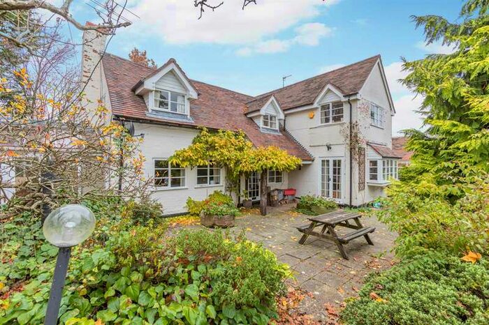 5 Bedroom Property For Sale In Ladywood, Droitwich Spa, Worcestershire, WR9