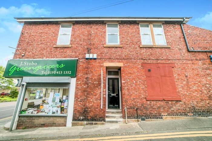 2 Bedroom Flat To Rent In Main Street, Crawcrook, Ryton, Tyne And Wear, NE40