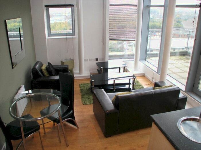 2 Bedroom Flat To Rent In Gotts Road, Leeds, LS12