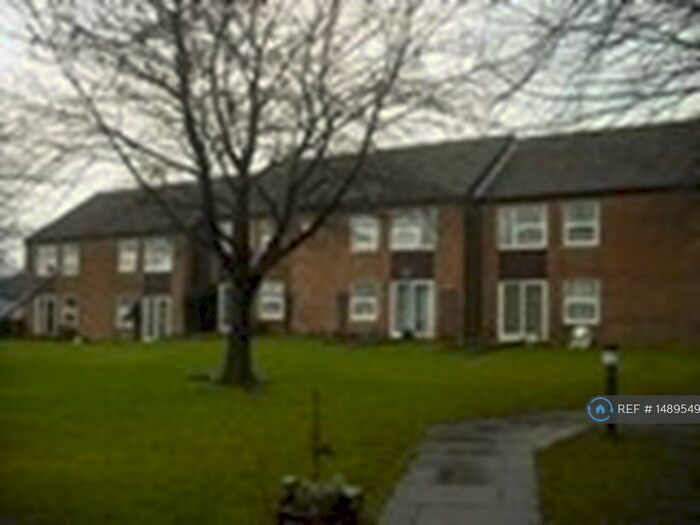 1 Bedroom Flat To Rent In Christchurch Court, Dorchester, DT1