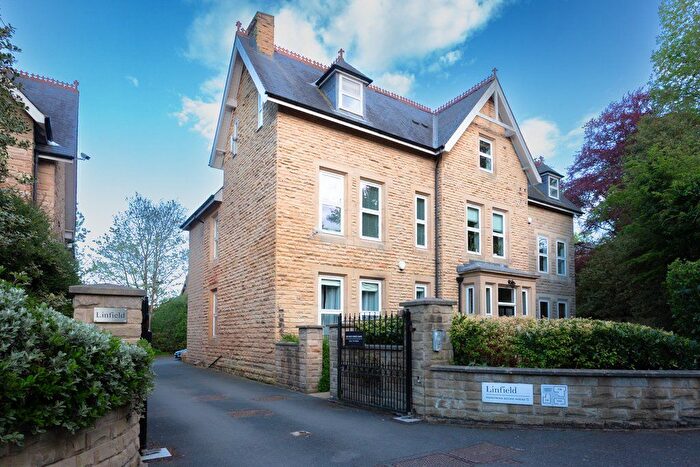 2 Bedroom Flat For Sale In Linfield, Grove Road, Headingley, Leeds, LS6