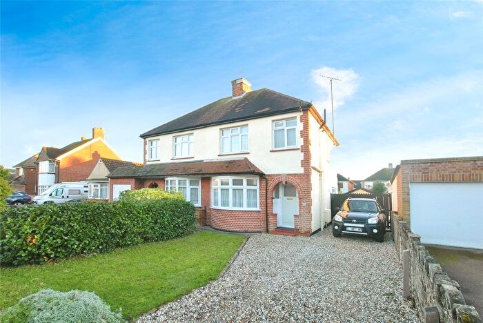 3 Bedroom Detached House To Rent In Fourth Avenue, Chelmsford, Essex, CM1