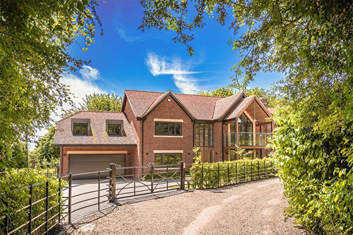 5 Bedroom Detached House For Sale In Broadmeadow House, Greys Green, RG9