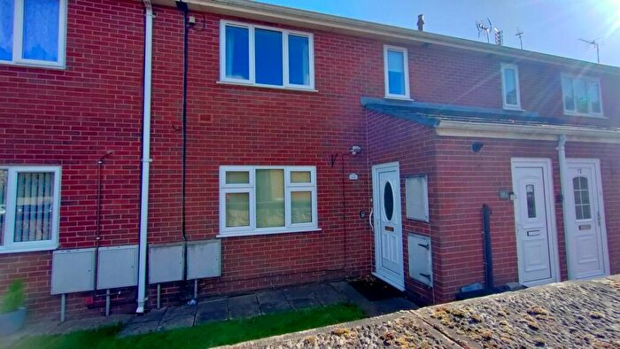1 Bedroom Maisonette For Sale In Rhosddu Road, Wrexham, LL11