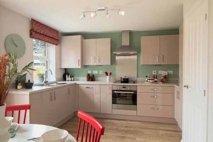 3 Bedroom Property To Rent In Park Lane, London, N17