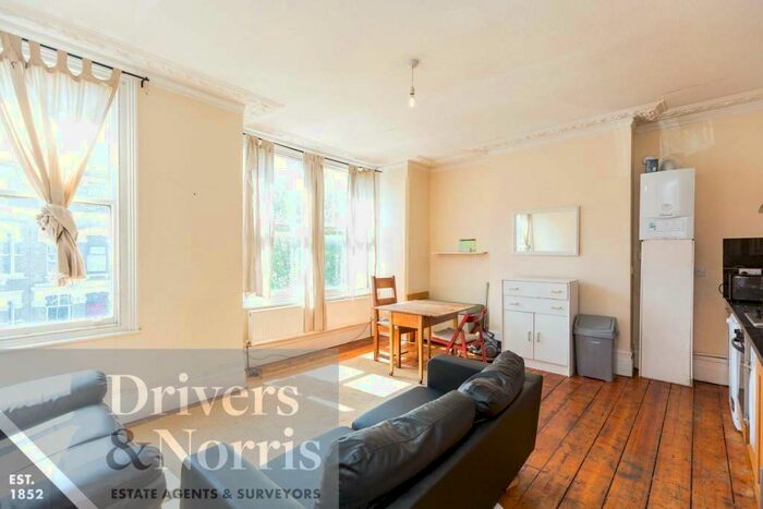 4 Bedroom Apartment To Rent In Fairbridge Road, Archway, London, N19
